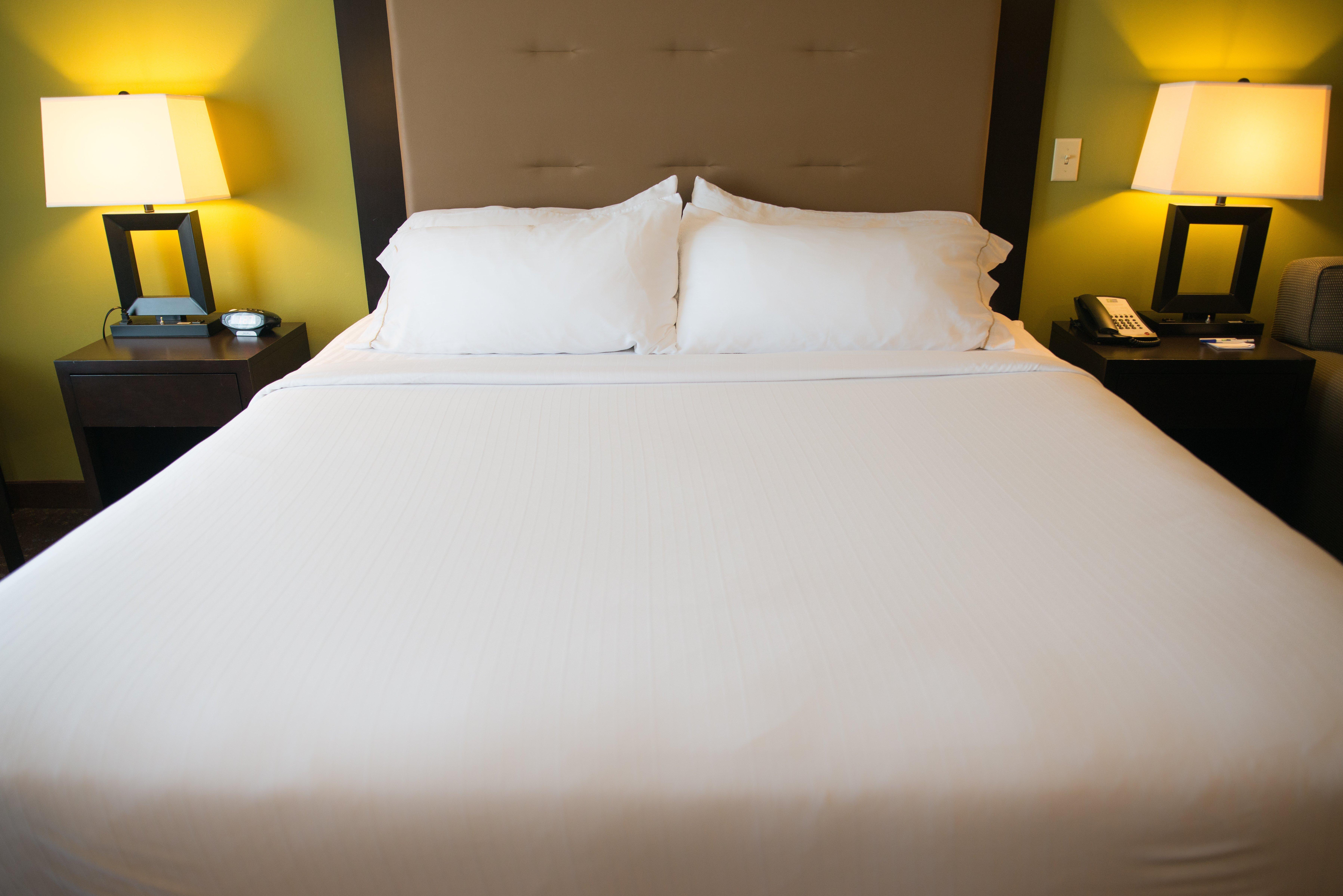 Holiday Inn Express & Suites Northwood By Ihg Silver Lake Eksteriør bilde