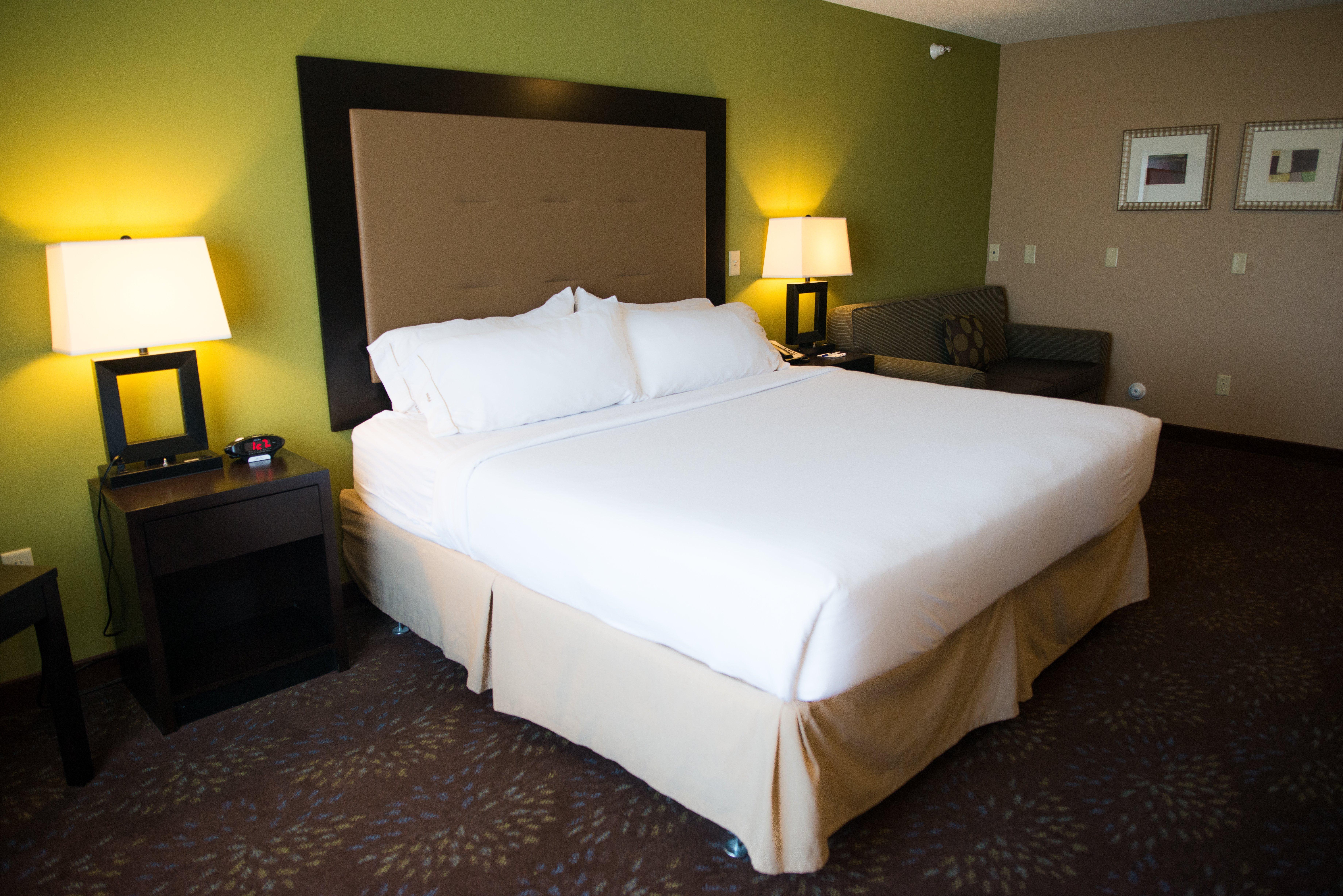 Holiday Inn Express & Suites Northwood By Ihg Silver Lake Eksteriør bilde