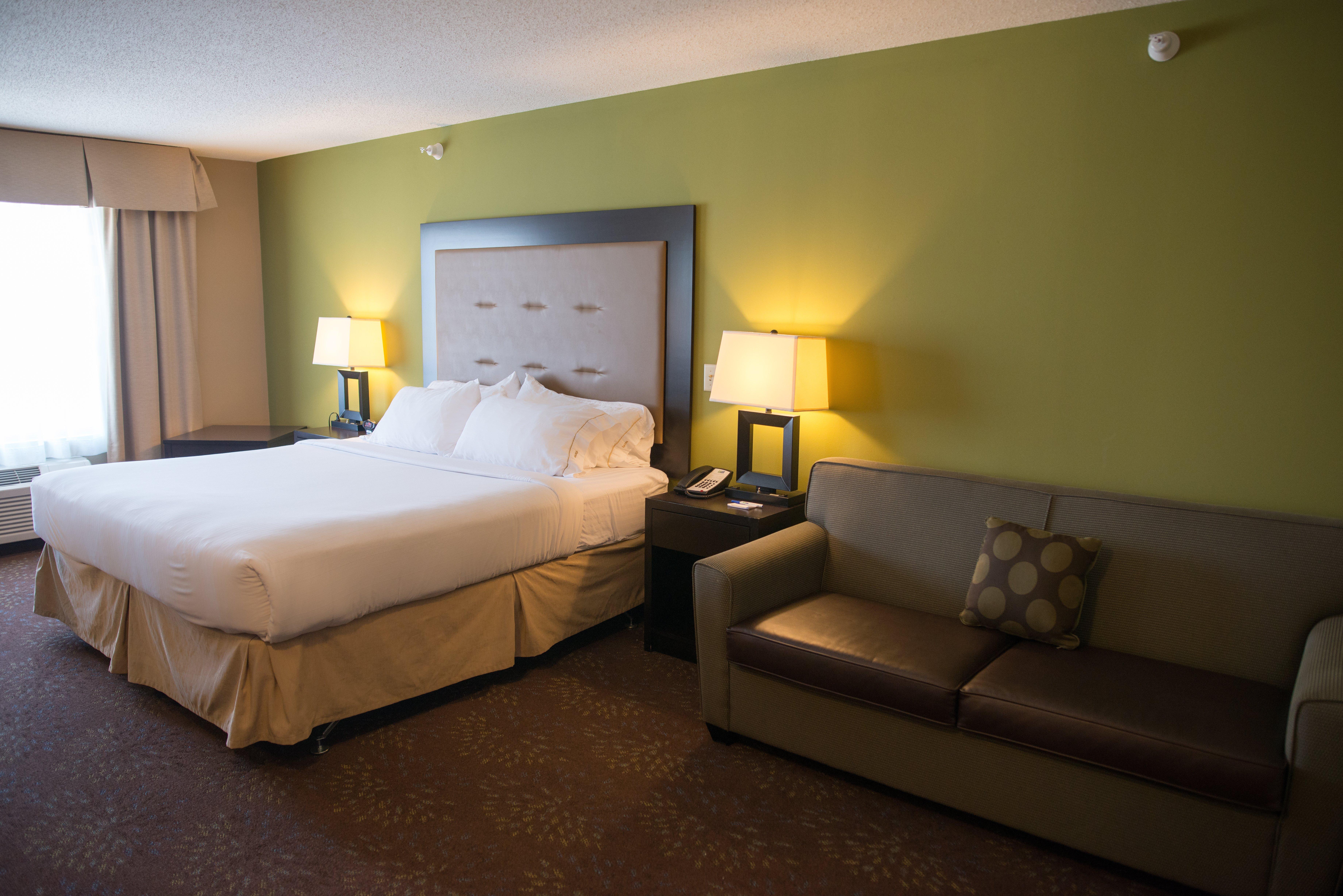 Holiday Inn Express & Suites Northwood By Ihg Silver Lake Eksteriør bilde