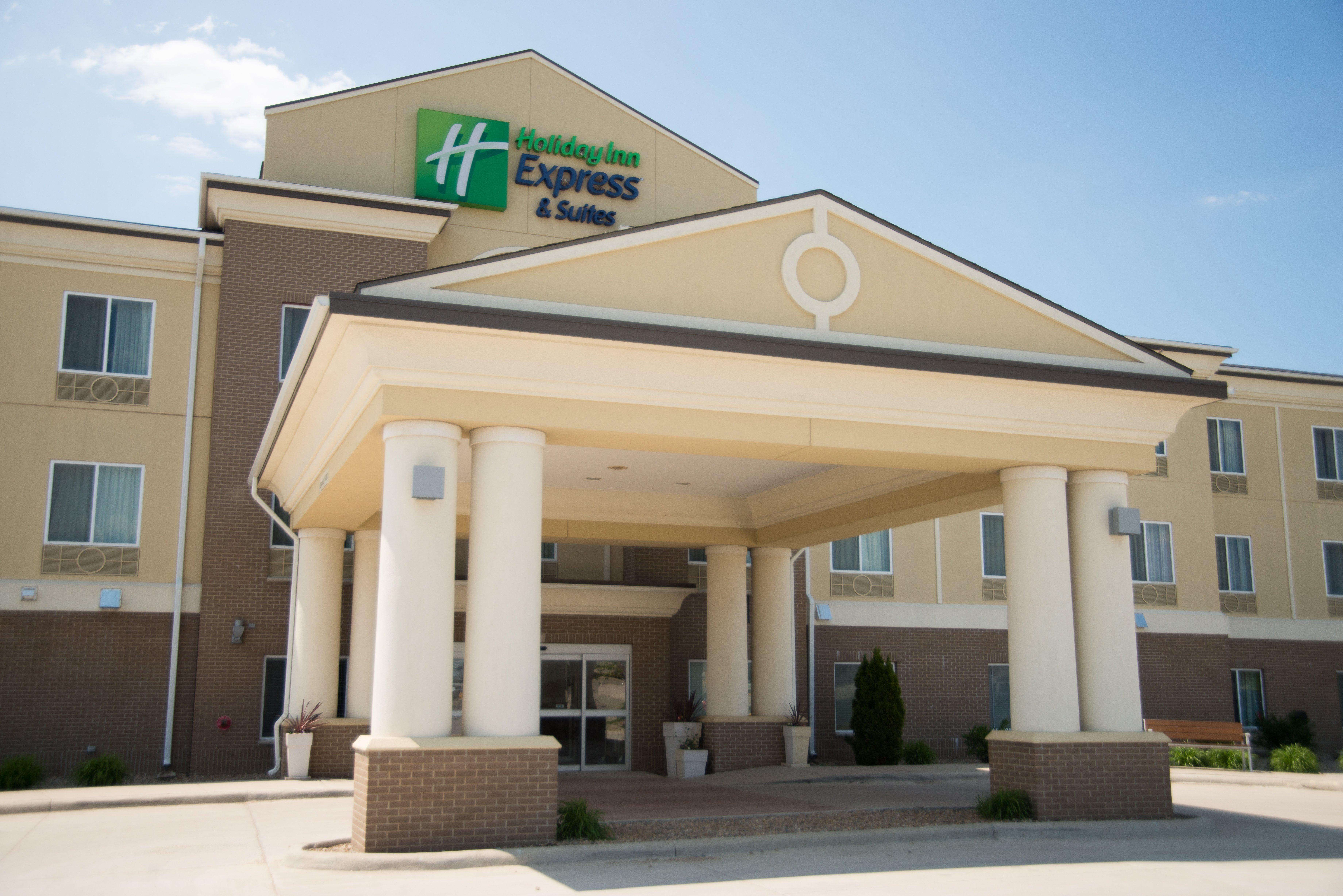 Holiday Inn Express & Suites Northwood By Ihg Silver Lake Eksteriør bilde