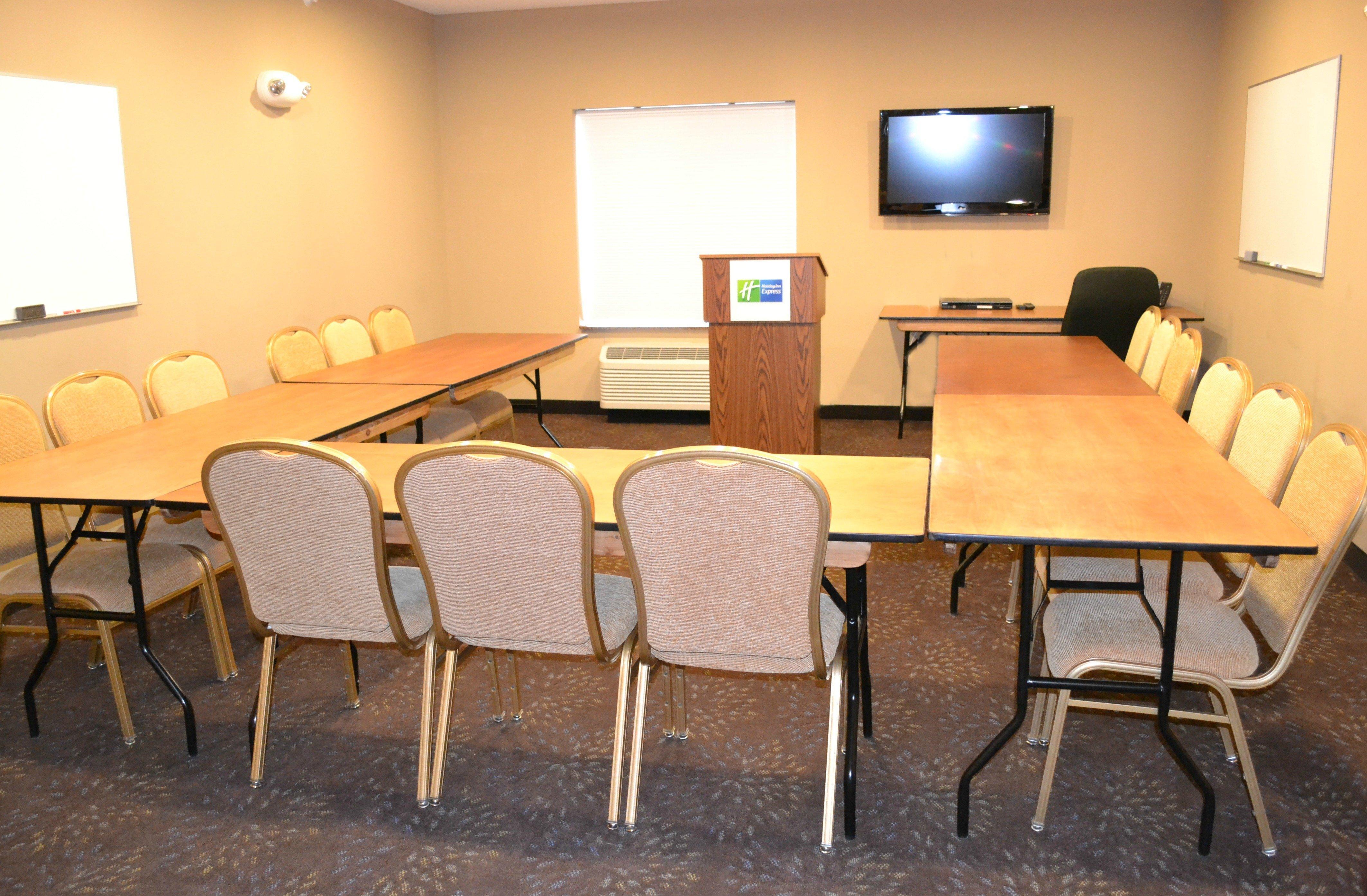 Holiday Inn Express & Suites Northwood By Ihg Silver Lake Eksteriør bilde
