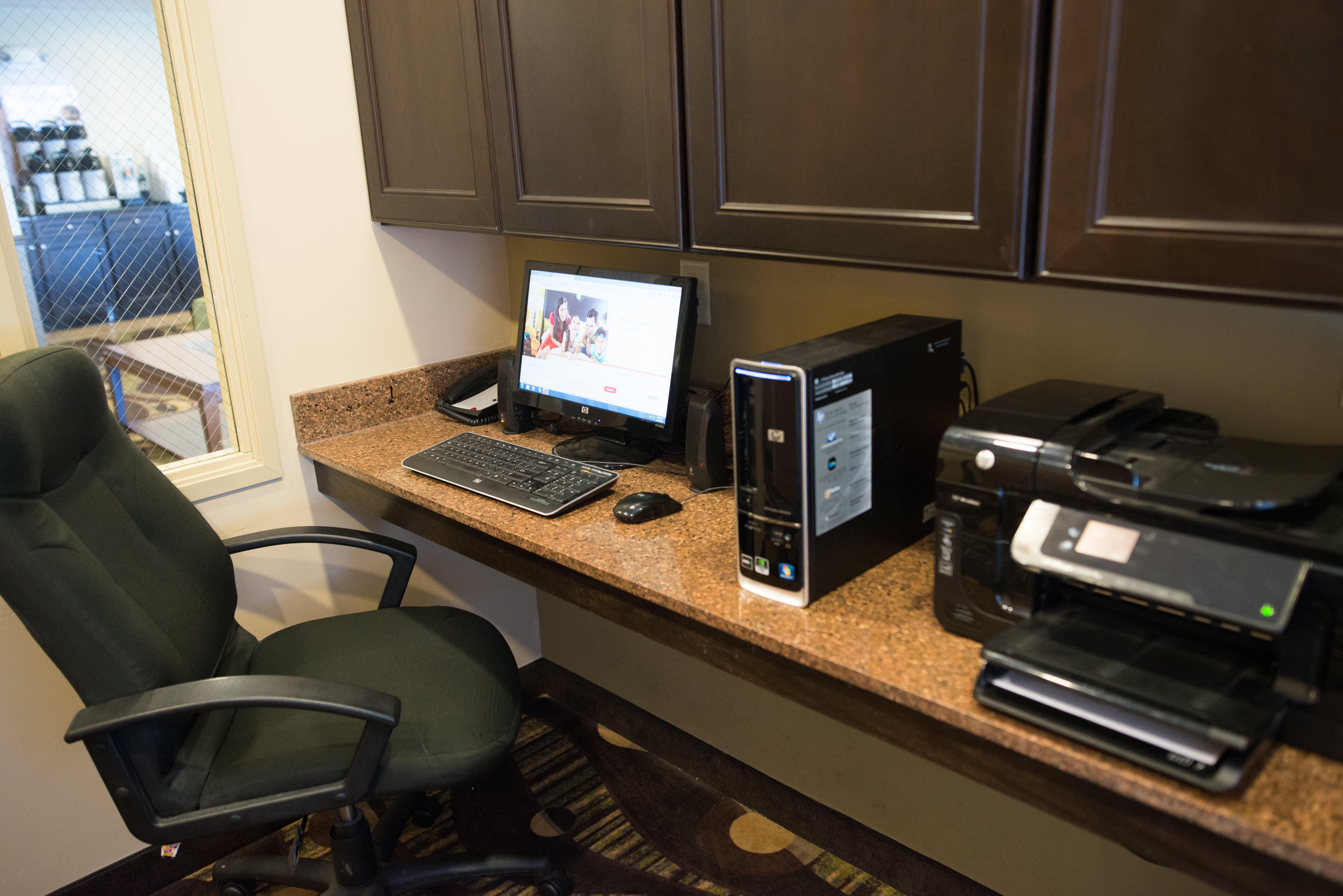 Holiday Inn Express & Suites Northwood By Ihg Silver Lake Eksteriør bilde