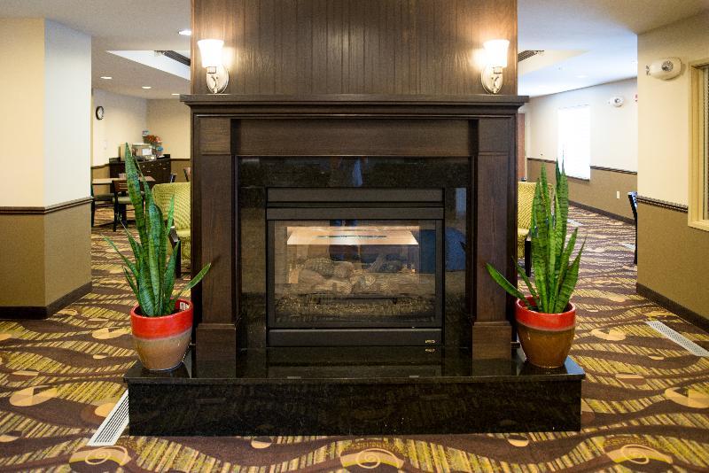 Holiday Inn Express & Suites Northwood By Ihg Silver Lake Eksteriør bilde
